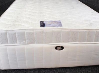 4ft 6 Double Base and Mattress For Sale