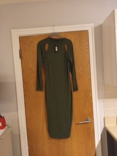 River Island  Nero Khaki Green Dress.  S. 14. B.N.W.T.