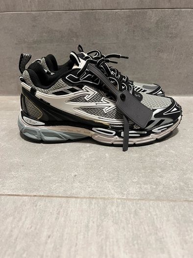 Off white be right backs