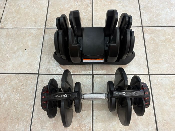 Selectable Dumbbell 1 X 2.5-40kg Operates Smoothly!