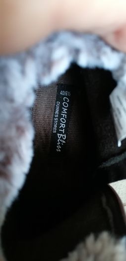 Boots  size 6 and a half  dunnes small tiny mark on one. Worn once