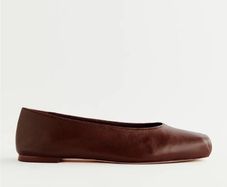Reformation flats