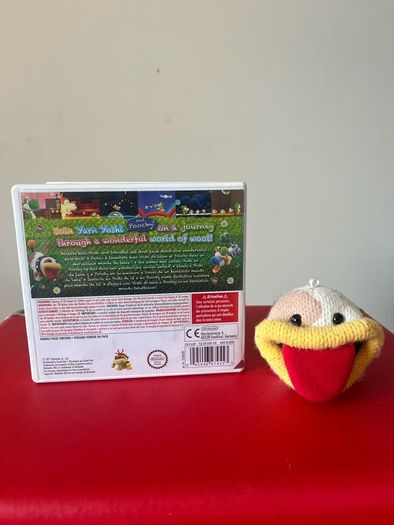 Poochy & Yoshi's Woolly World Nintendo 3DS + Rare Yarn Poochy Amiibo Bundle