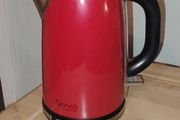 Servis retro red kettle