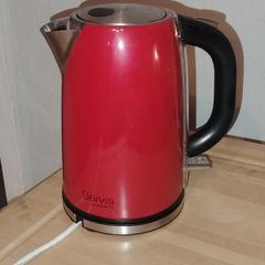Servis retro red kettle