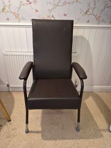 Disability seat