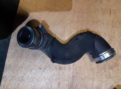 AUDI A4  (8ED, B7) 2.0 TDI air hose suction pipe 8E0145790D