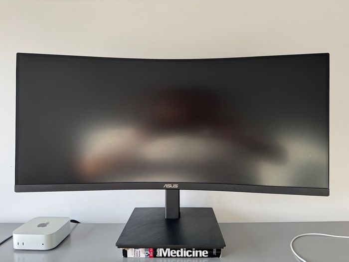 ASUS 34 inch Curved Ultrawide WQHD 100Hz USB-C Monitor  Boxed