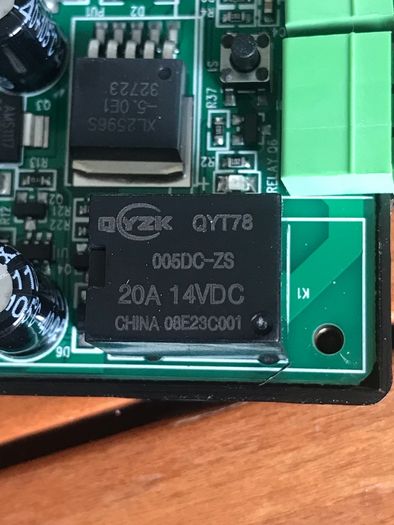 GSM Gate Opener GSM Gate and door open Opener  Controller GSM Door Opener Relay Switch Free Call Mobile Phone Remote for Garage Doors Shutters etc 5 euro extra for wire Plastic Exit Button