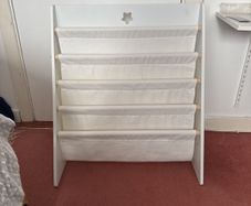 Picture book shelf
