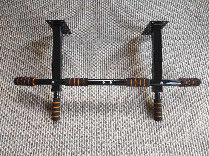 Wall Mounted Pull-Up Bar / Chin-Up Bar