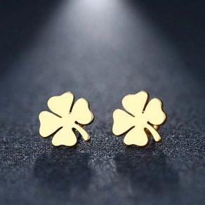 Jewelery with a clover