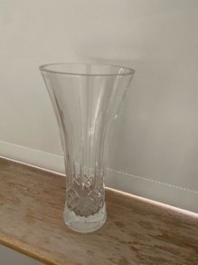 Glass vase