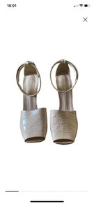 Burberry shoes