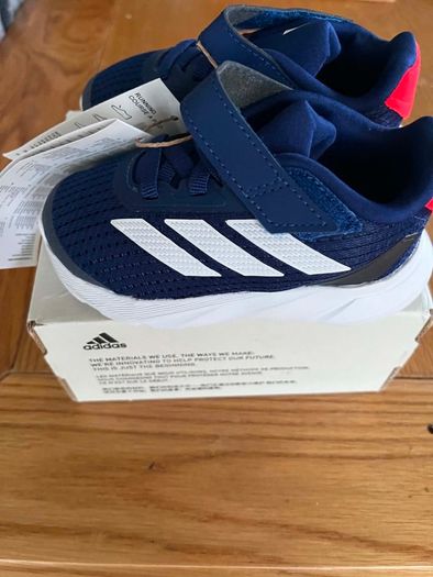 Adidas toddler runners size 5 UK