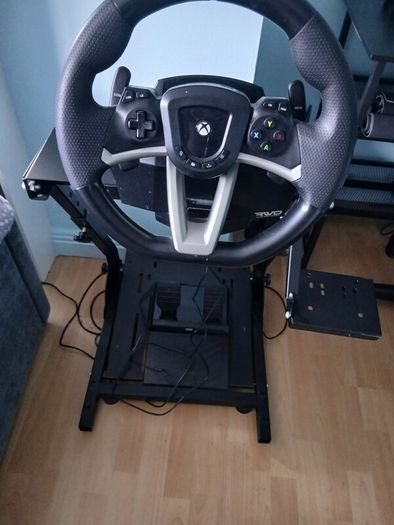 HORI Overdrive Racing Wheel for XBOX , pedals and stand