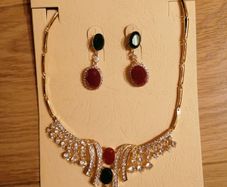 Jewellery Necklace and Earrings Set Stunning New on Card
