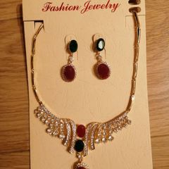 Jewellery Necklace and Earrings Set Stunning New on Card
