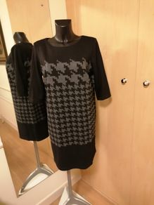 Women's Dress Size 18