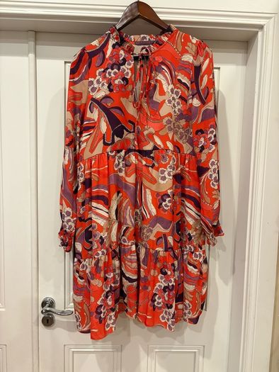 Ladies dress
