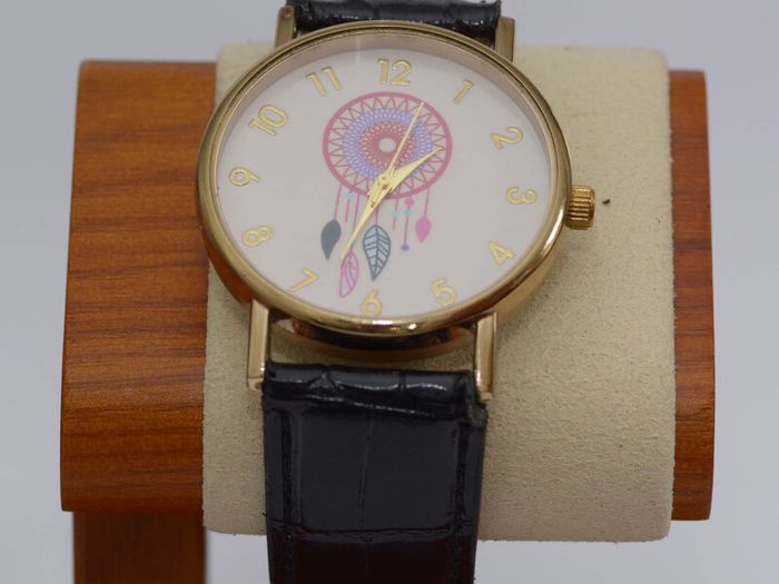 Ladies Quartz Watch