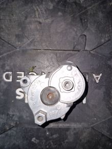 Mercedes m272 tensioner pulley perfcet condition