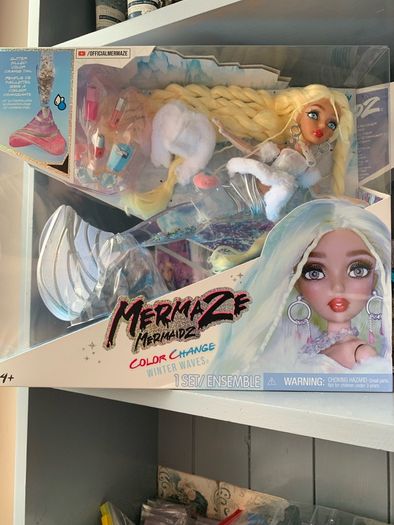 Mermaze Color Change Gwen Doll