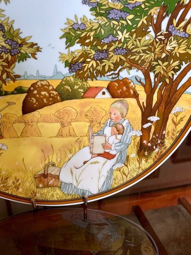 Vintage Collectors Plate Autumn Herbst Wall plate Heinrich Porcelain Villeroy and Boch