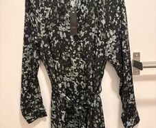 Dress size S