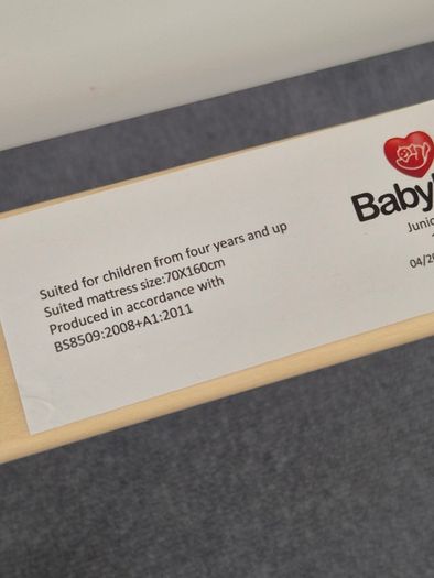 Toddler bed