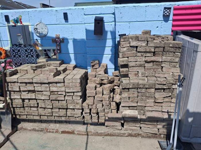 cobble locking