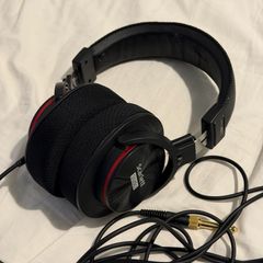 Scarlett professional headphones