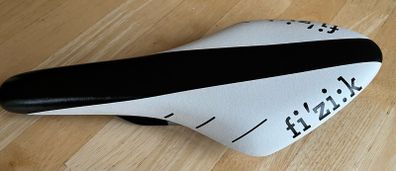 Fizik Arione Saddle