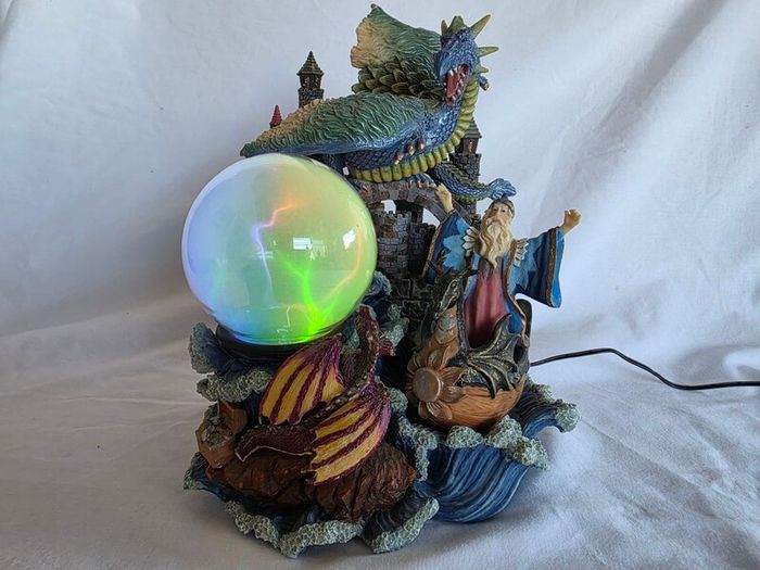 Fantasy Dragon Wizard Plasma Ball Lamp - Castle Lightning Lamp - Working