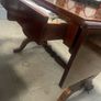 Extendable mahogany dinning table Image 7