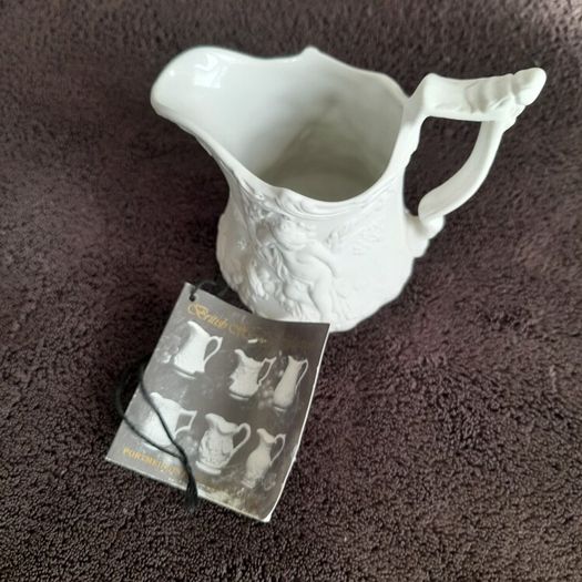 Portmeirion Parion small Cupid milk Jug BNWT
