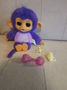 Fingerlings Care Cuddles Monkey Plush Pet Sunny