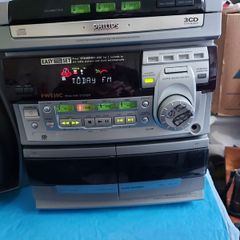 Philips Mini HIFI Systejm, Model FW530C, Radio, 3 CD changer and Dual Tape, in excellent cosmetic condition