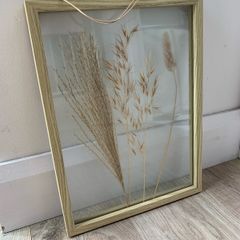 Dried flowers hanging frame