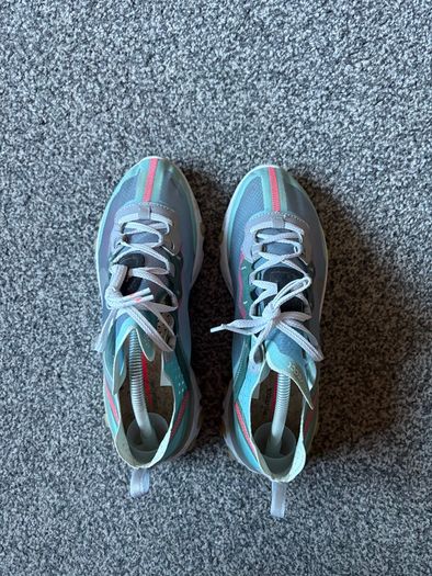 NIKE React Element 87