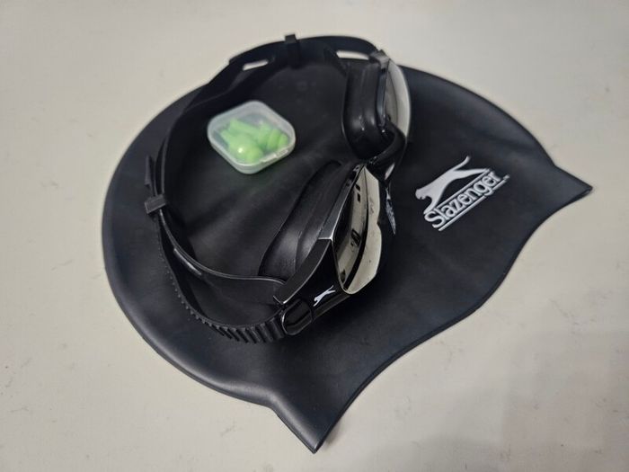 Slazenger Swimming Goggles, Hat and Ear Plugs
