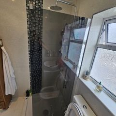 shower screen