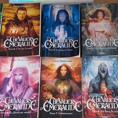 Complete Set 1-12 - Les Chevaliers d'Emeraude by Anne Robillard | French Fantasy Book