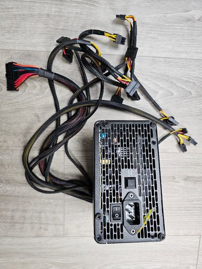Power Supply Smart RGB 600W 80 Plus Thermaltake