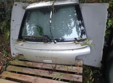 SUBARU IMPREZA Classic Wagon gc8 GF8 Boot Lid Tail Gate Complete 93 to 01