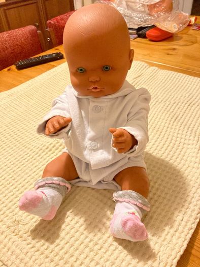 A lovely doll 15 in (38)cm