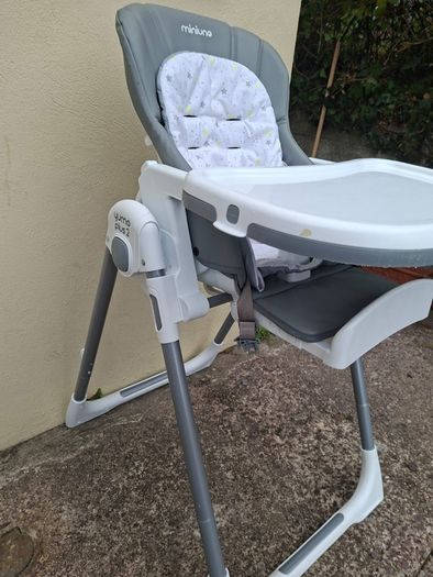 Miniuno Yumo Plus 2 High Chair - Excellent Condition