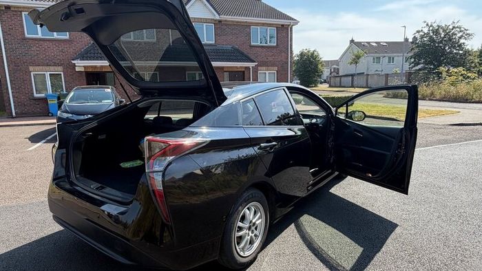 Toyota PRIUS 1.8 Auto Hybrid (2018)