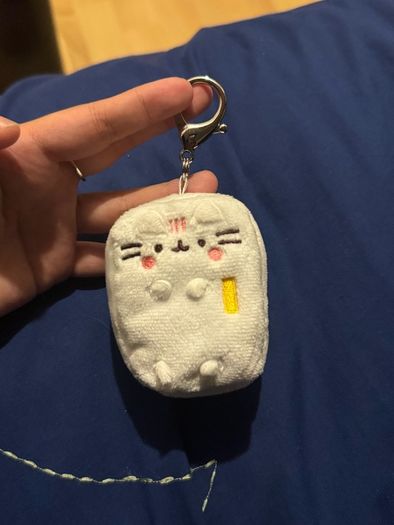 Pusheen surprise box keychain food