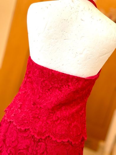Louise Kennedy occasion red suit